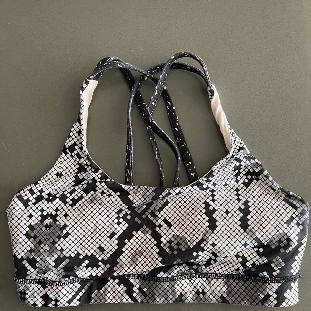 Lululemon Snake Print Energy Sports Bra - Picture 4 of 5